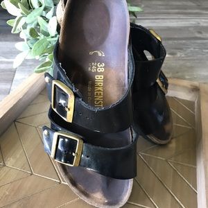 ⭐️Arizona Birkenstock Black Patent Leather⭐️